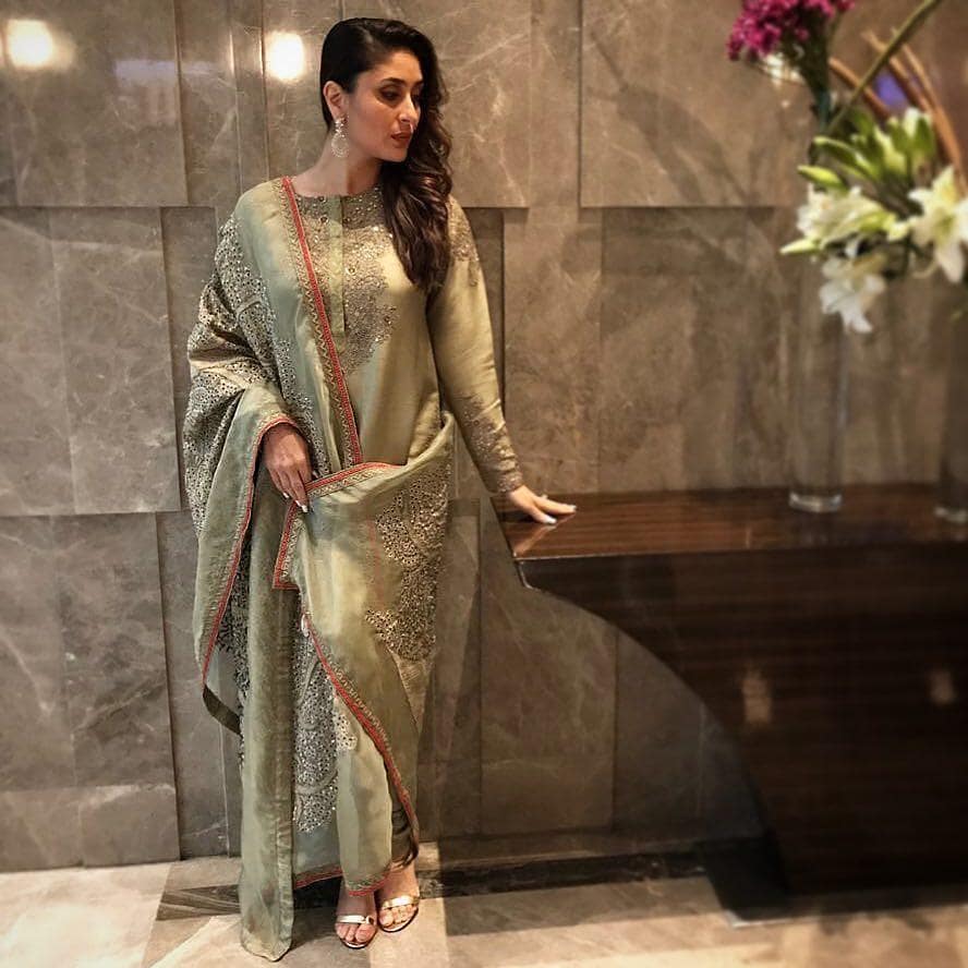 Top 15 Best Looks Of Kareena Kapoor Dresses In Indian Wear 